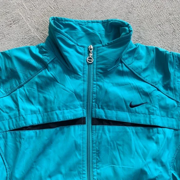Nike Light Jacket (S) - Picture 3 of 6